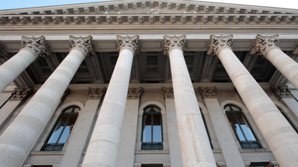 Federal Office building with columns